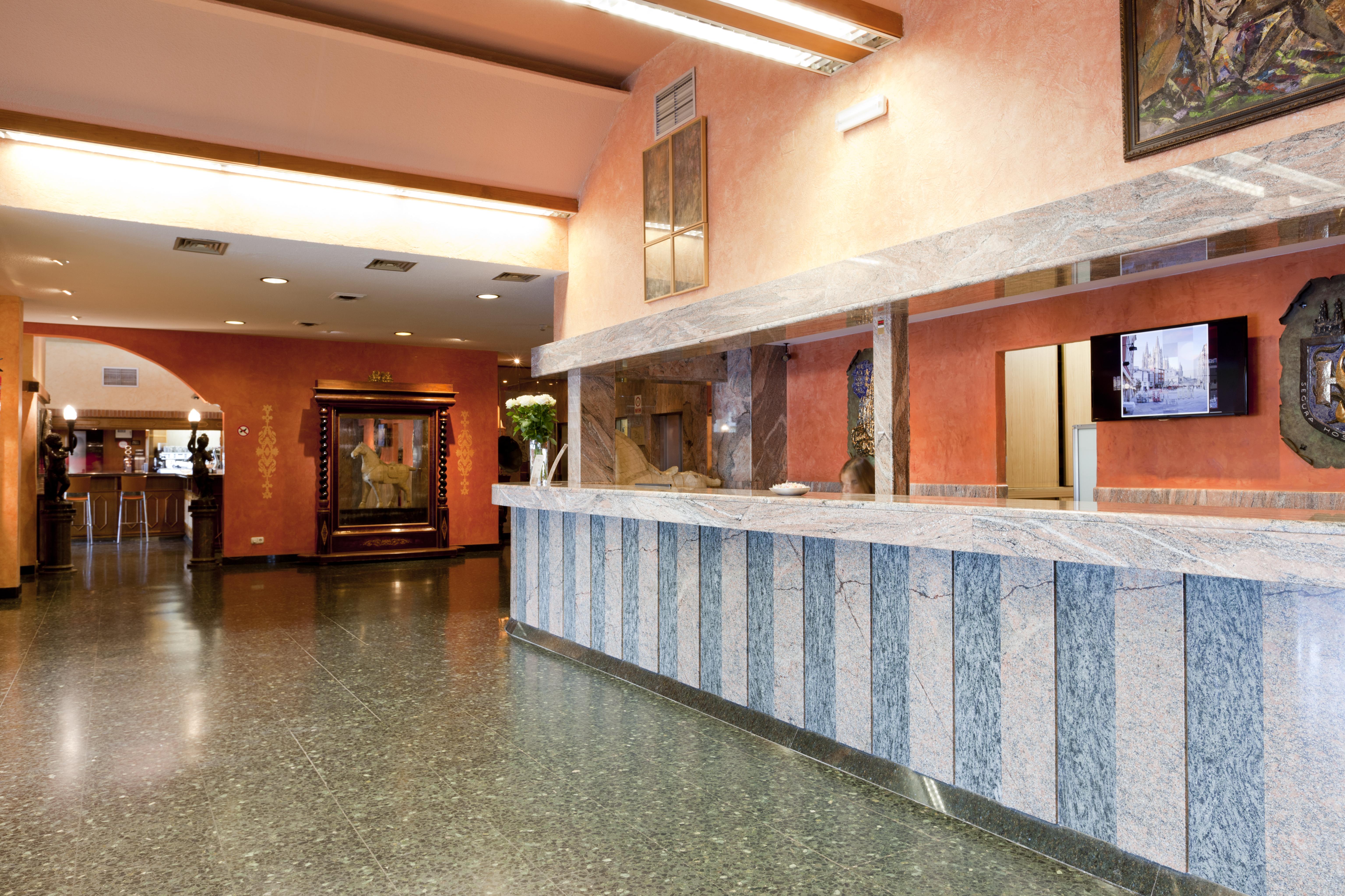 Spirit Hotel Ciudad De Burgos ルベナ エクステリア 写真