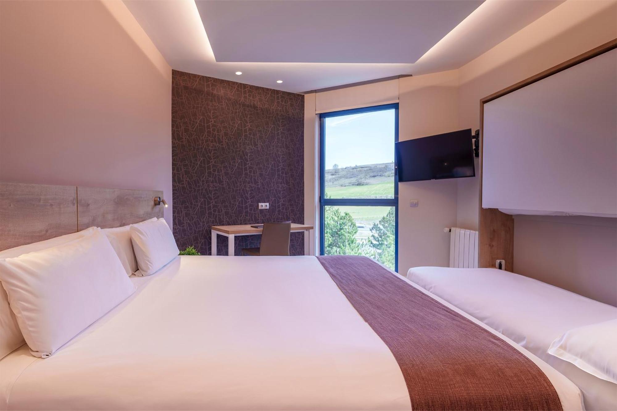 Spirit Hotel Ciudad De Burgos ルベナ エクステリア 写真